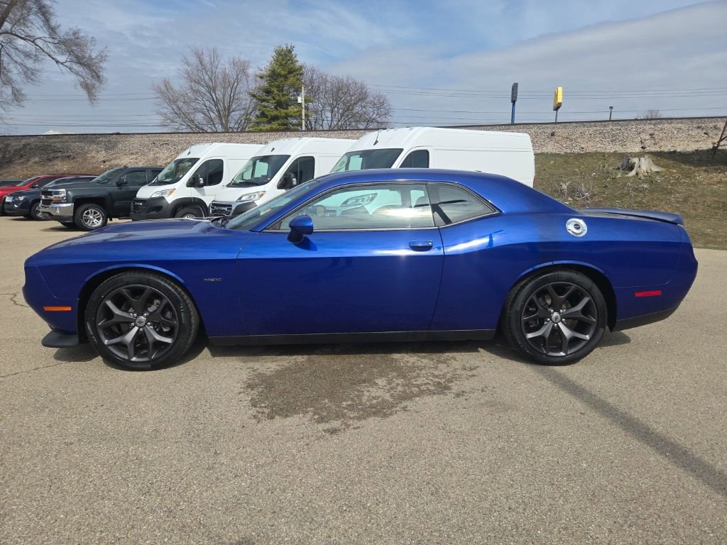 Used 2019 Dodge Challenger R/T image 4