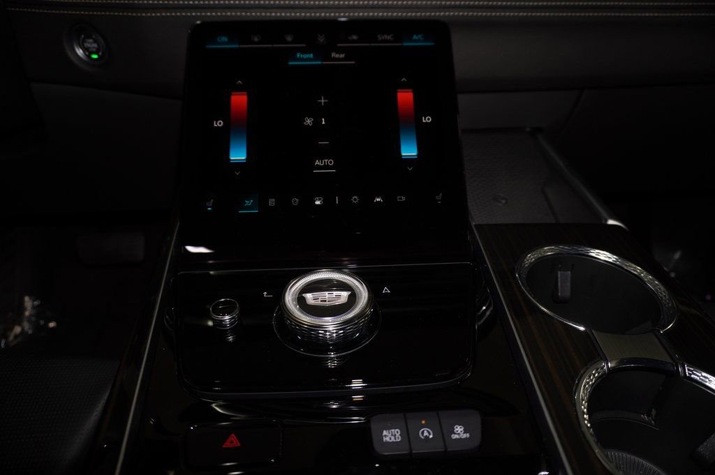 Used 2025 Cadillac Escalade ESV Premium Luxury image 20