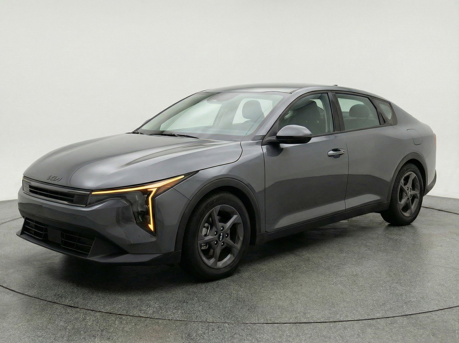 Used 2025 Kia K4 LXS image 3