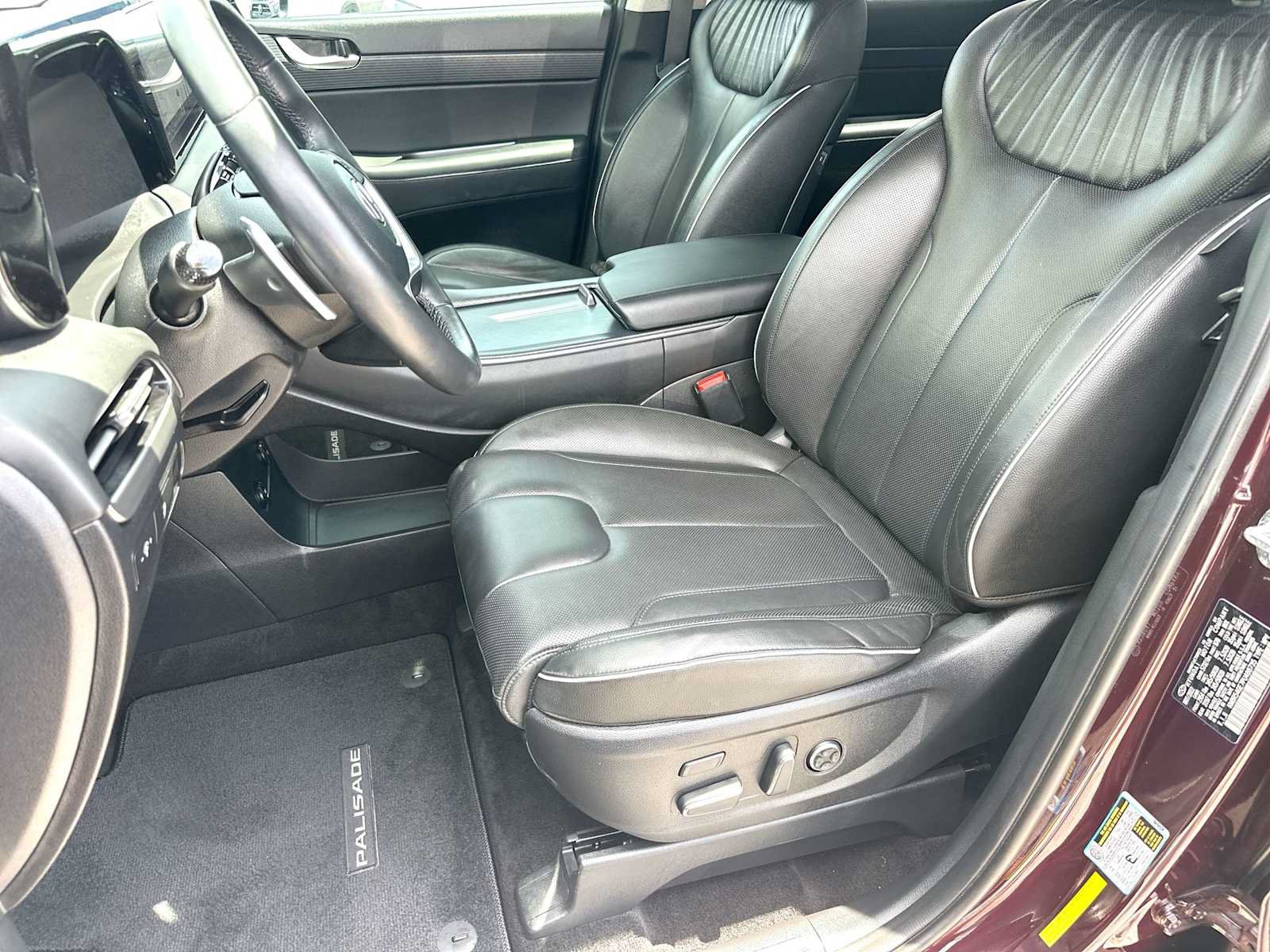 Used 2023 Hyundai Palisade Limited FWD image 17