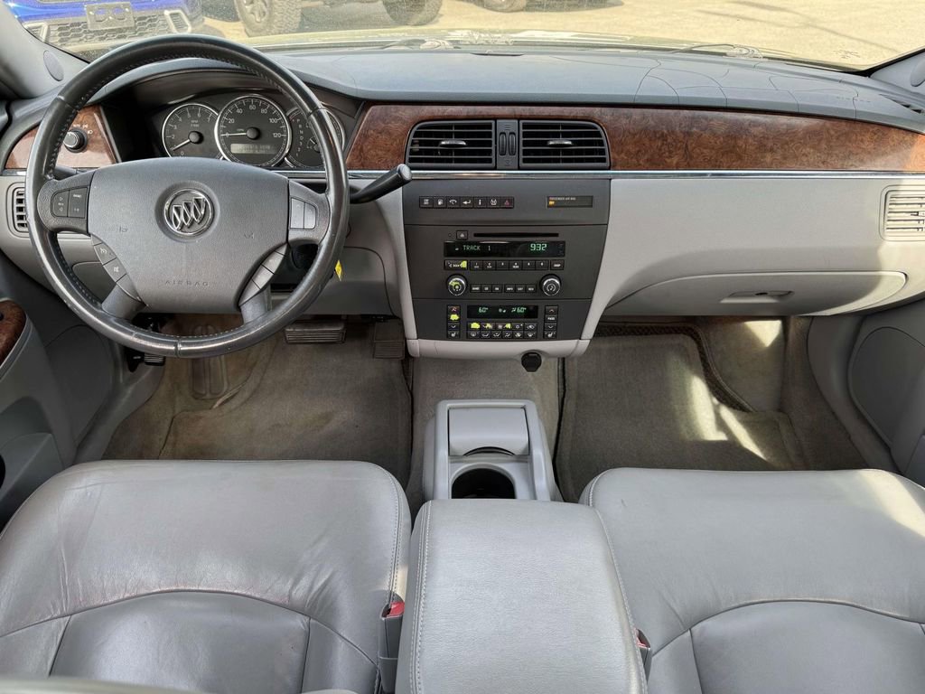 Used 2005 Buick LaCrosse CXL w/ Gold Convenience Package image 2