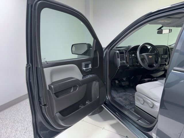 Used 2018 Chevrolet Silverado 1500 W/T AWD/4WD image 6