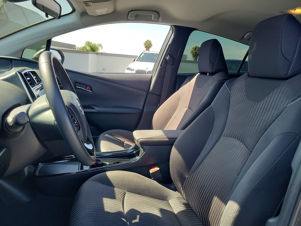 Used 2022 Toyota Prius Prime LE FWD image 16