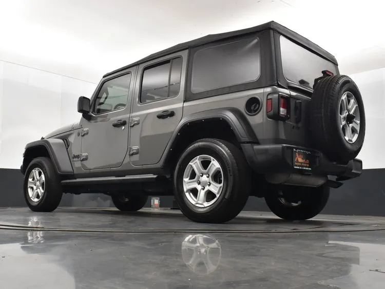 Used 2022 Jeep Wrangler Unlimited Sport AWD/4WD image 9