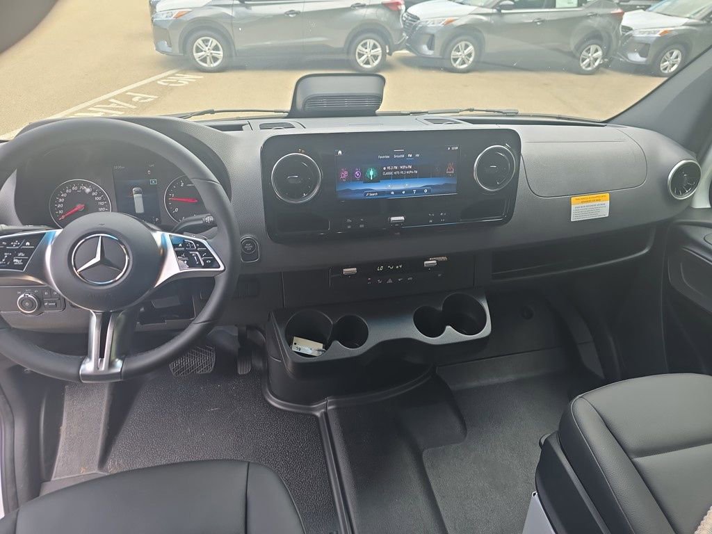 New 2025 Mercedes-Benz Sprinter 3500 image 12