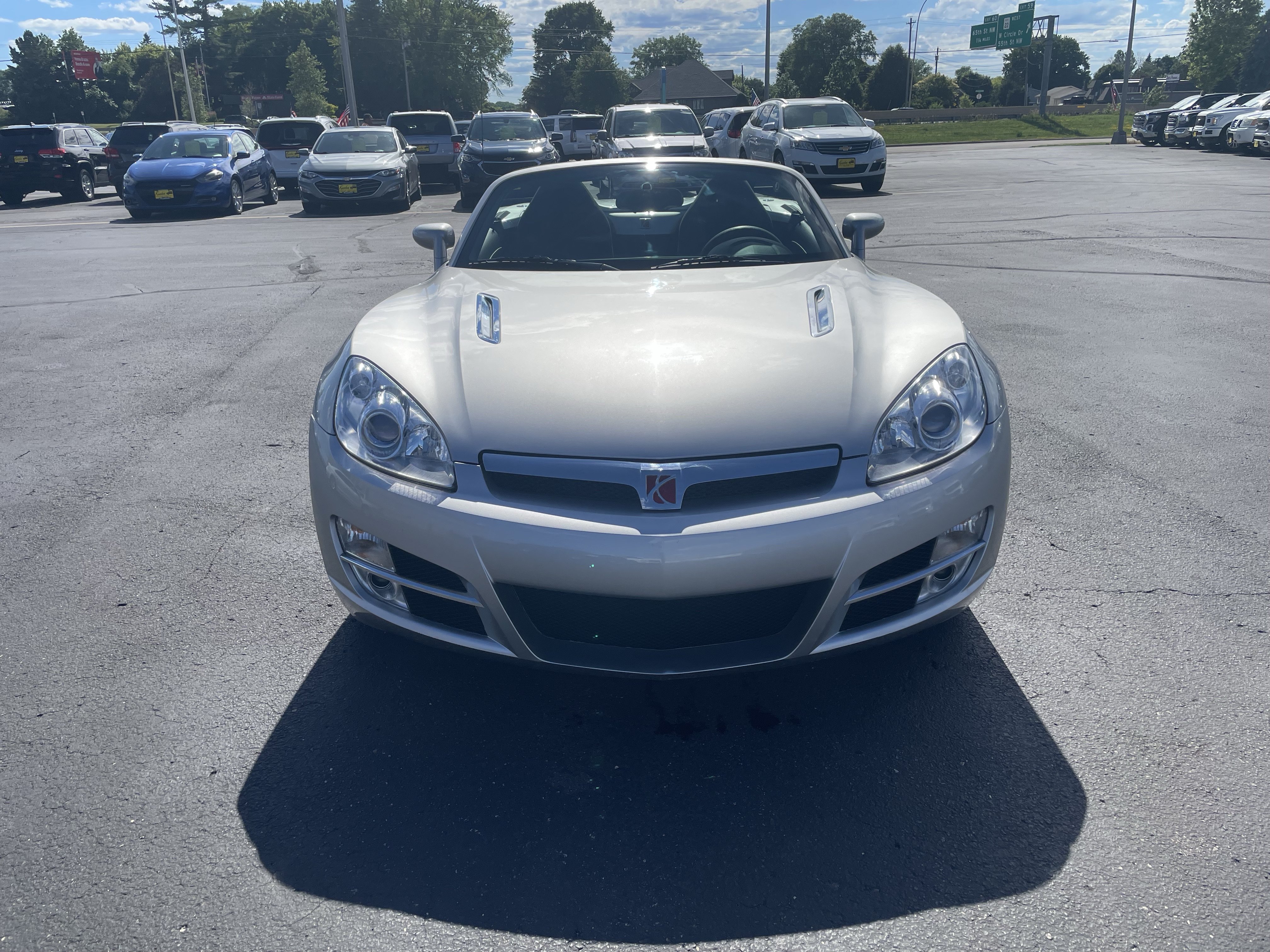 Used 2007 Saturn Sky RWD image 3