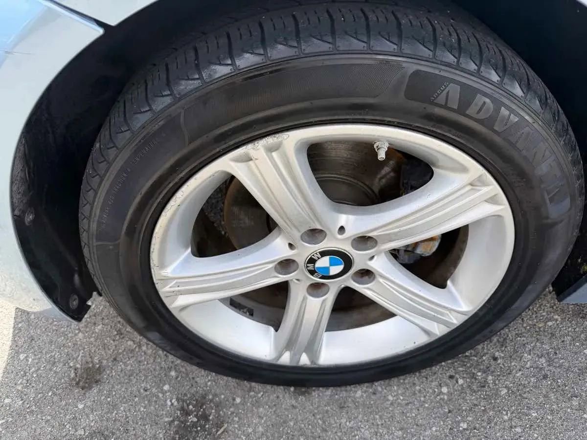 Used 2012 BMW 328i Sedan RWD image 7