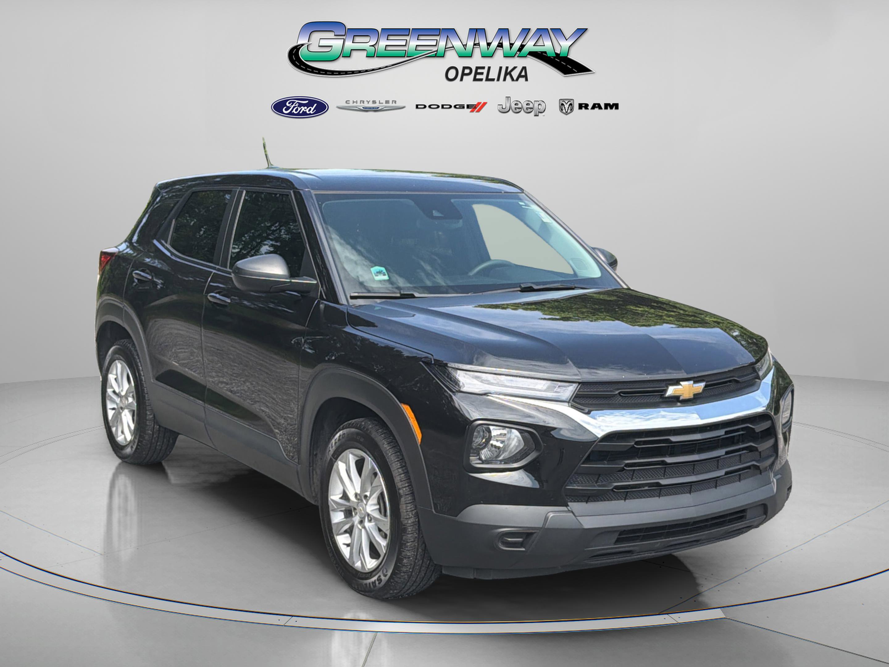 Used 2023 Chevrolet TrailBlazer LS FWD image 1