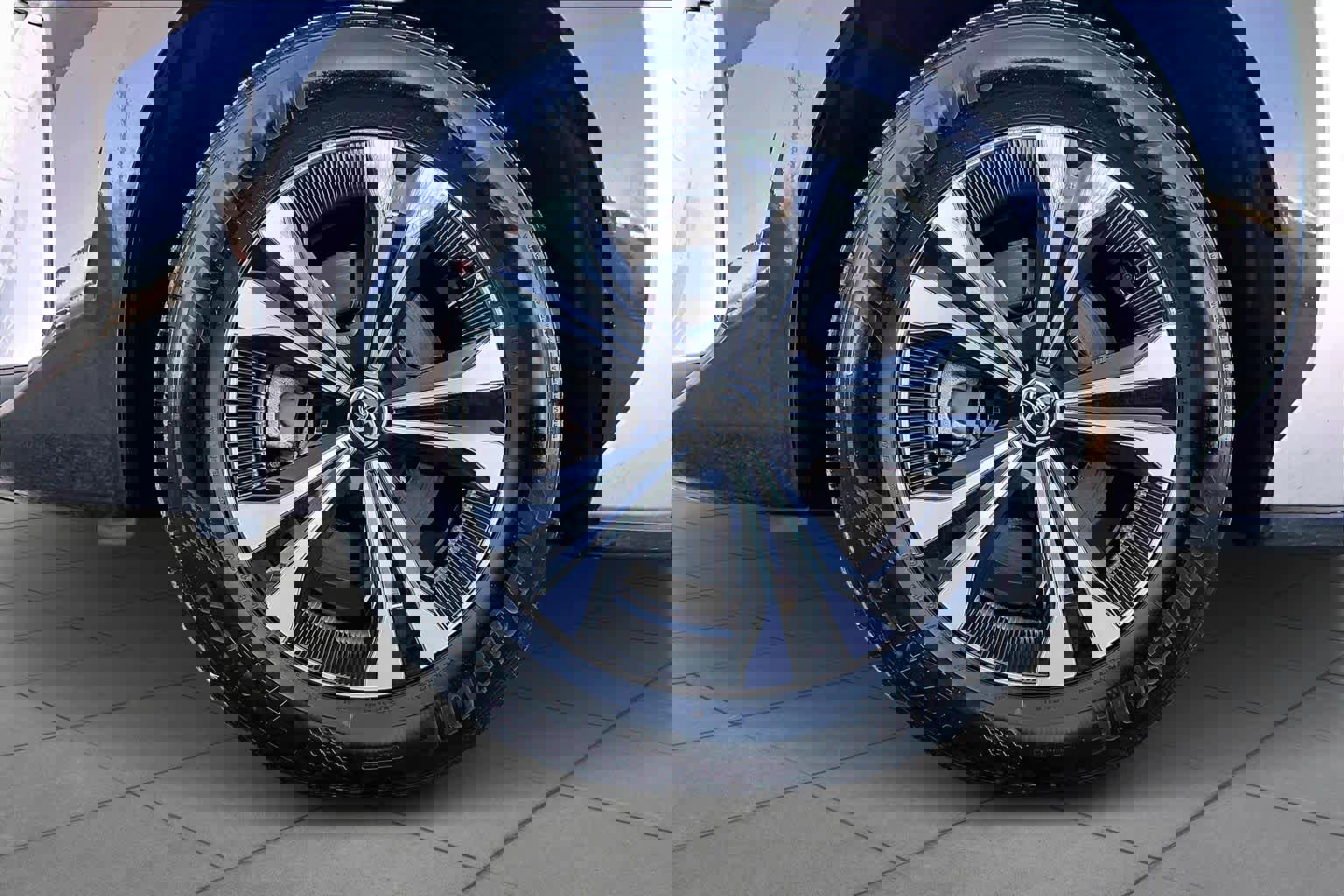 Used 2024 Toyota bZ4X XLE image 10