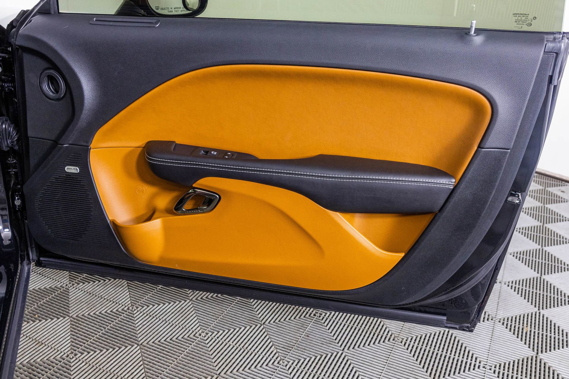 Used 2019 Dodge Challenger SRT Hellcat w/ Laguna Leather Package image 33