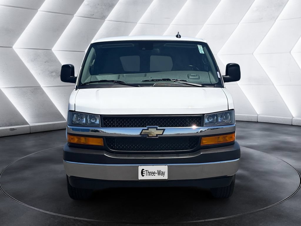 Certified 2025 Chevrolet Express 3500 LT w/ LT Preferred Equipment Group RWD image 8