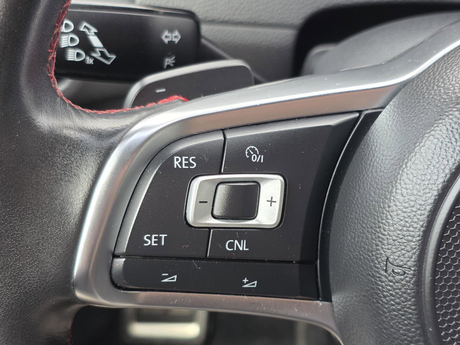 Used 2018 Volkswagen GTI SE w/ SE Leather Package FWD image 13