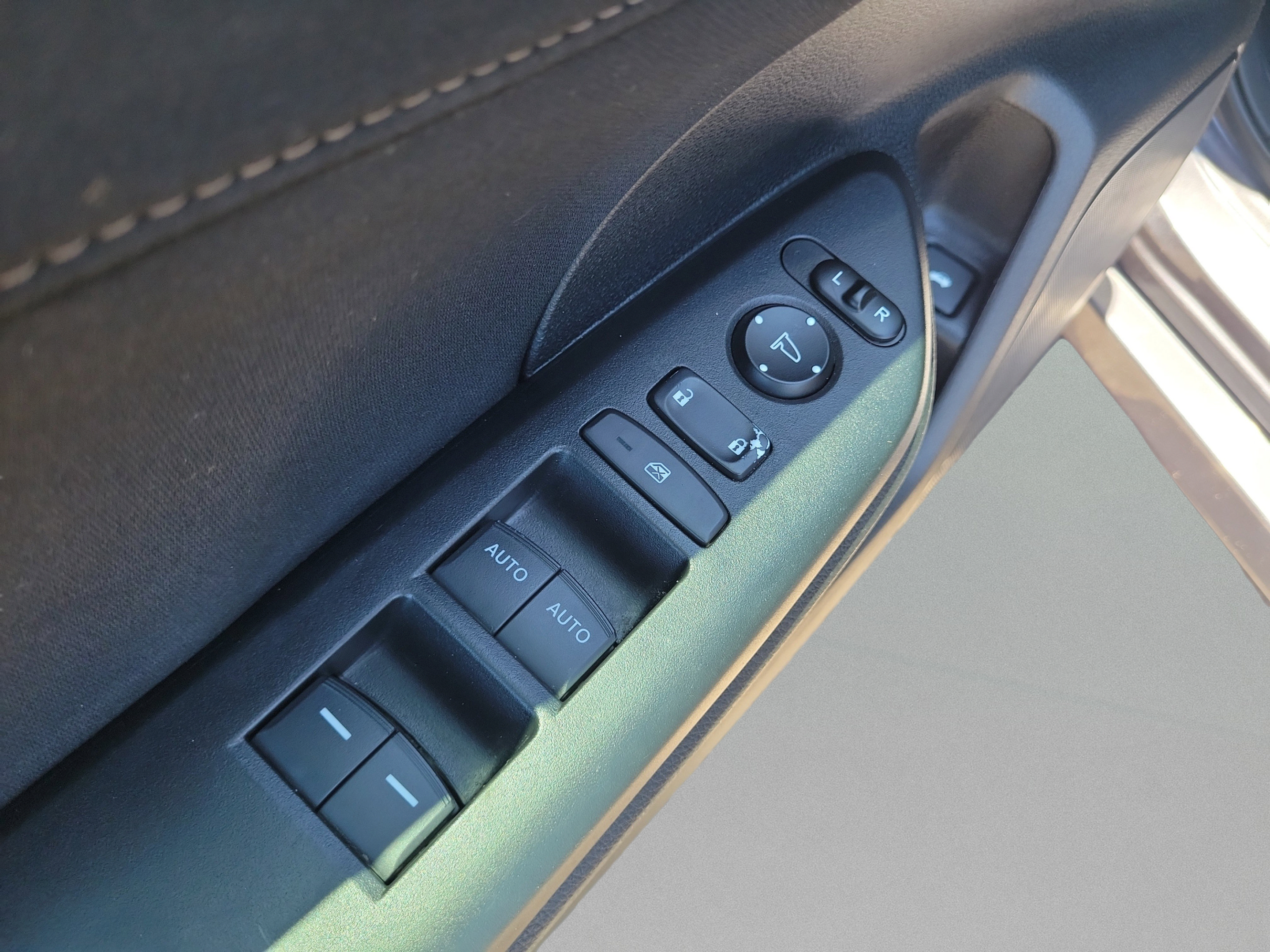 Certified 2021 Honda Civic EX image 23