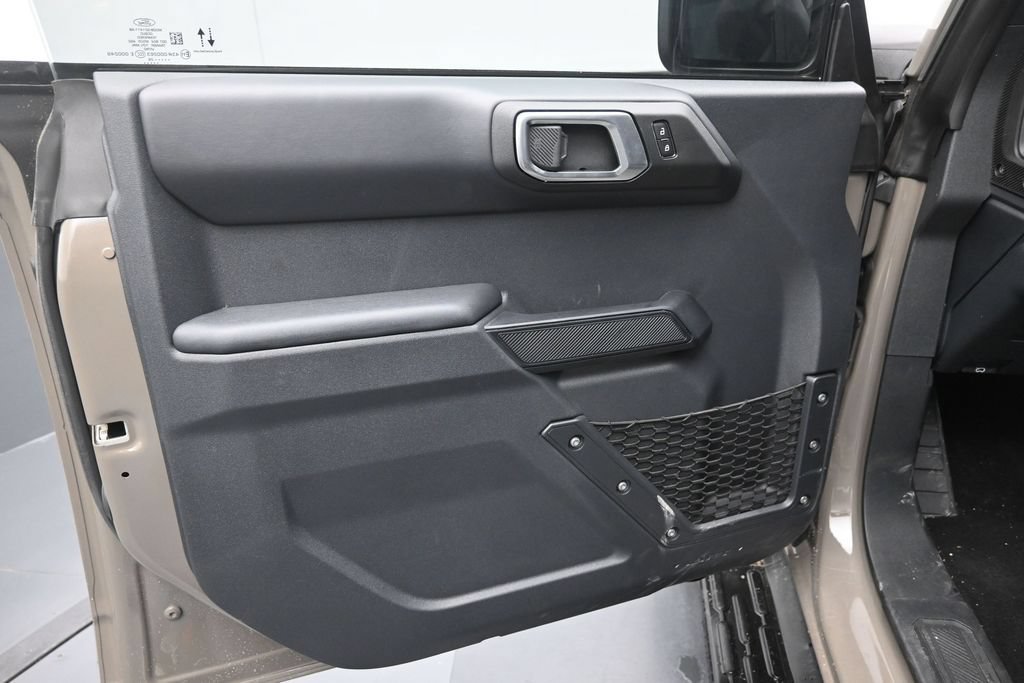 New 2026 Ford Bronco Outer Banks AWD/4WD image 13