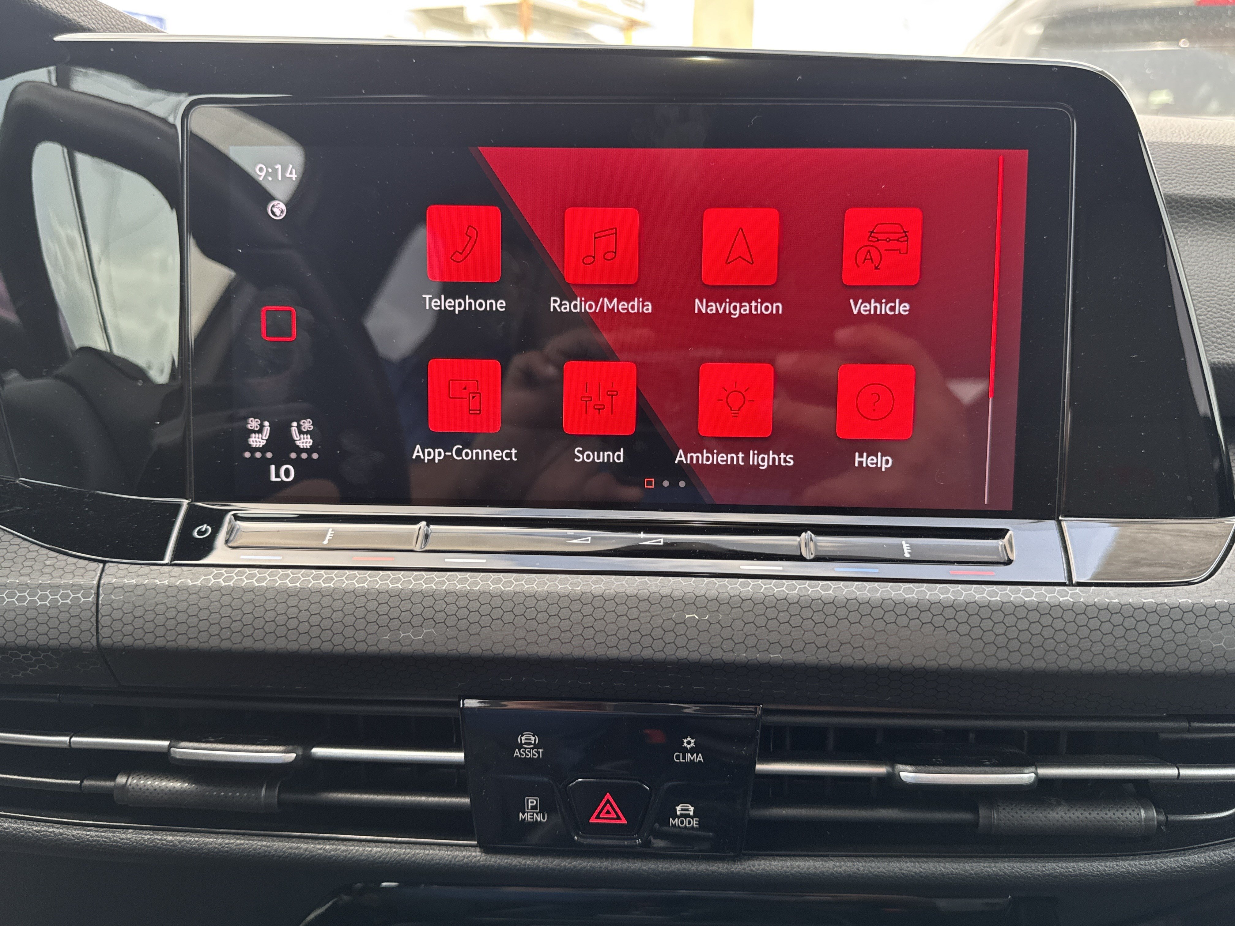Used 2024 Volkswagen GTI SE FWD image 18