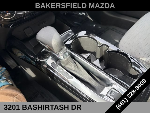 Used 2025 Chevrolet Trax LT FWD image 24