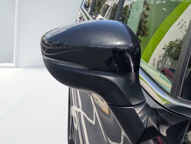 Used 2023 Chrysler Pacifica Touring-L FWD image 10