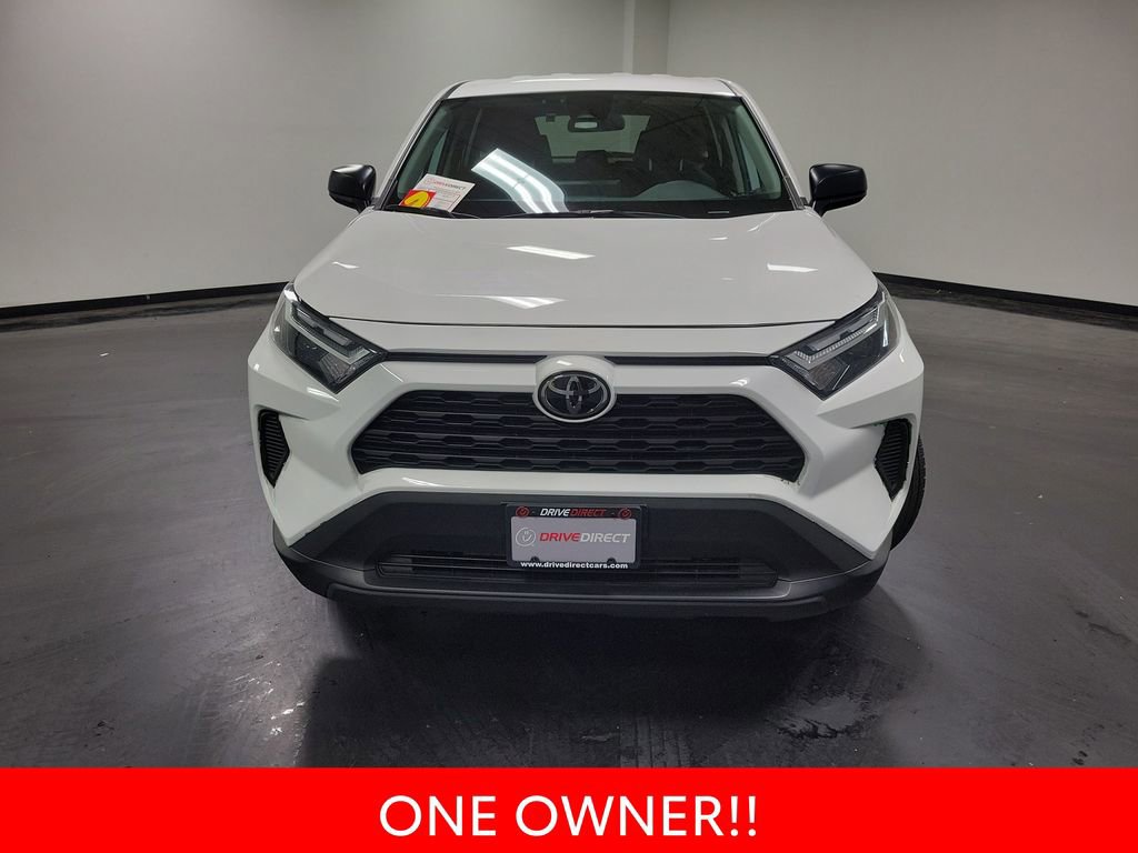 Used 2023 Toyota RAV4 LE image 3