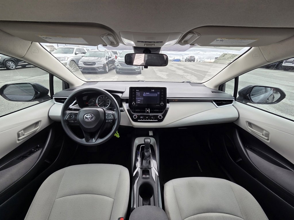 Used 2022 Toyota Corolla LE image 24