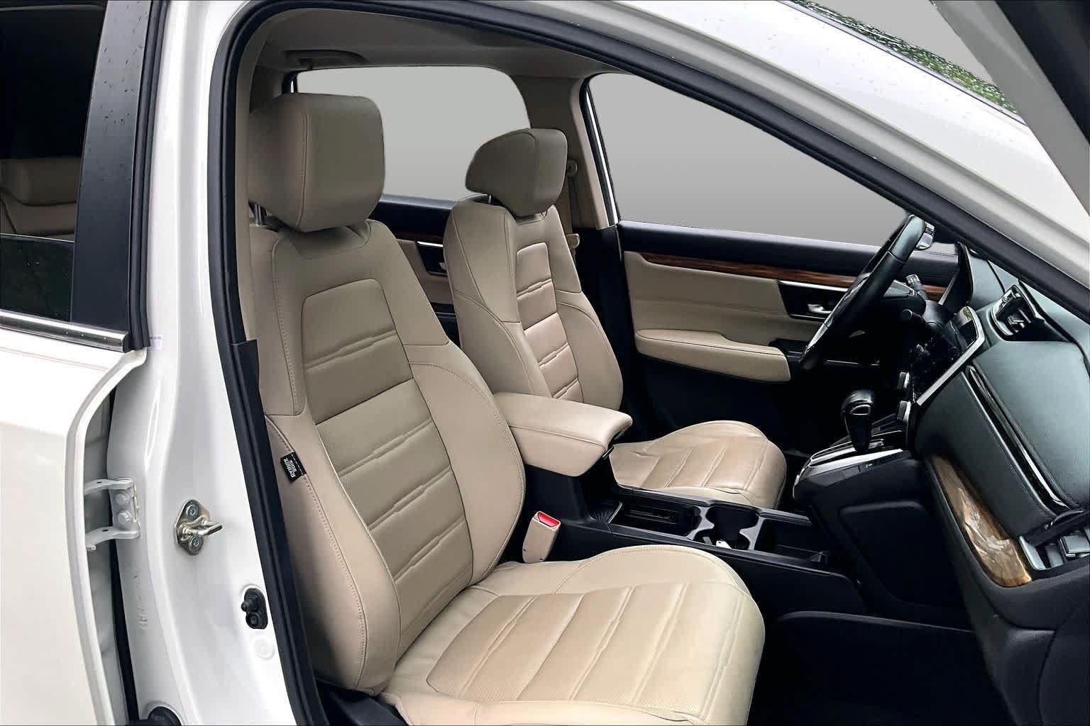 Used 2018 Honda CR-V Touring image 9