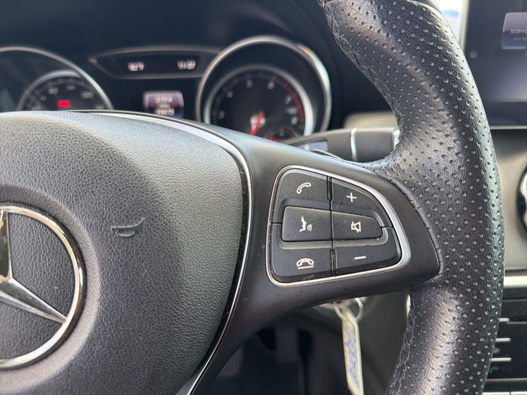 Used 2020 Mercedes-Benz GLA 250 4MATIC w/ Convenience Package image 19