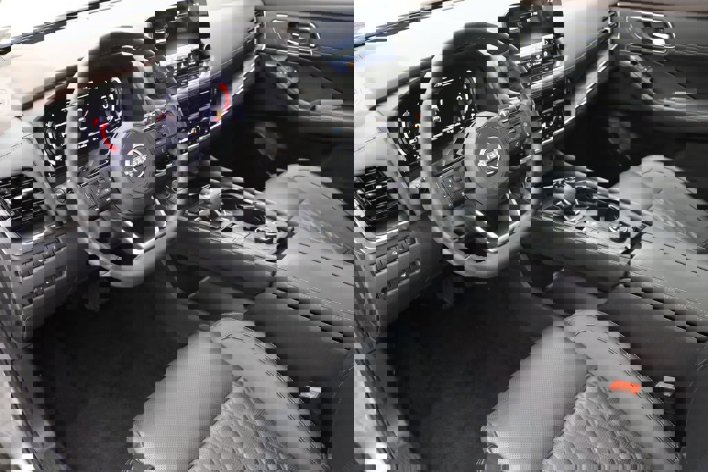 Used 2023 Nissan Rogue Platinum w/ Platinum Premium Package image 15