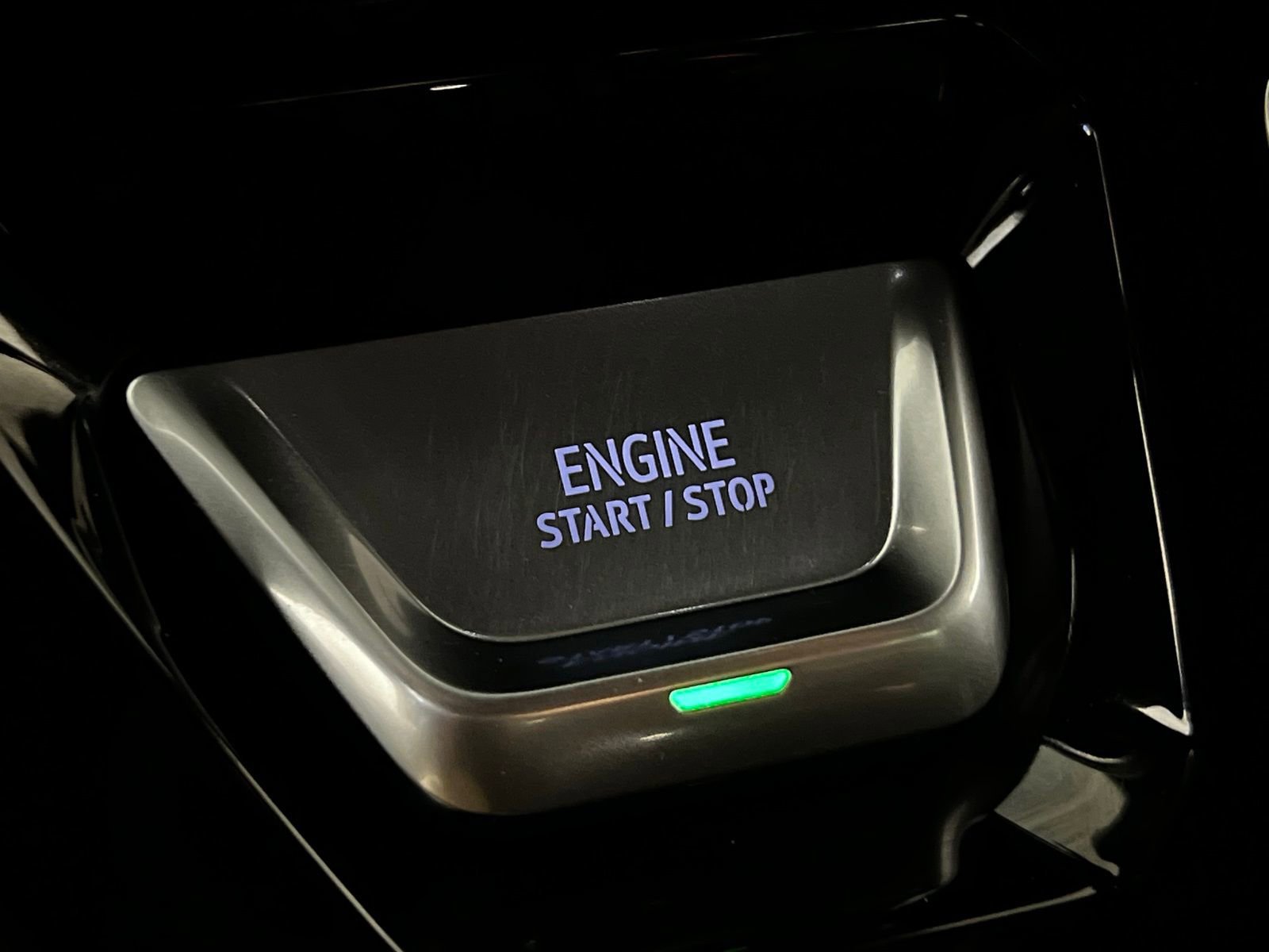 Used 2022 GMC Sierra 1500 AT4 w/ AT4 Preferred Package image 22