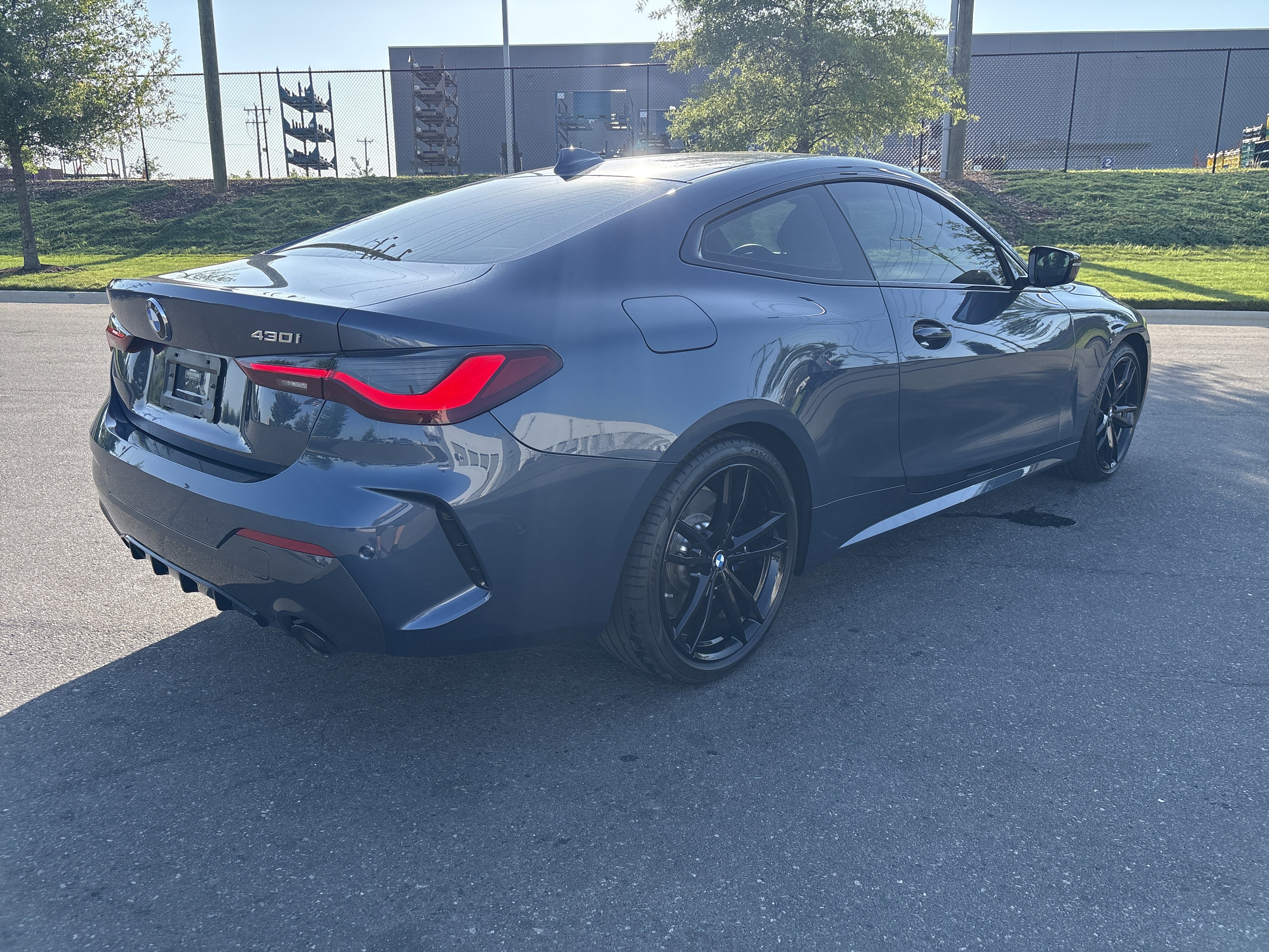 Used 2021 BMW 430i Coupe w/ M Sport Package RWD image 9