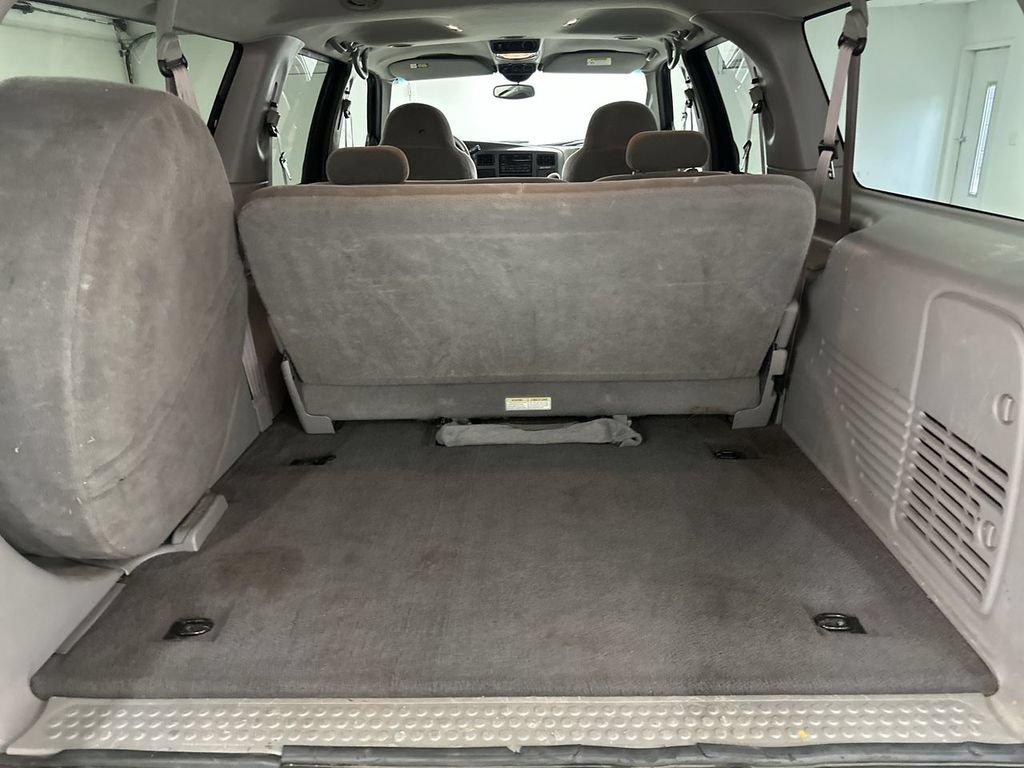 Used 2000 Ford Excursion XLT RWD image 24