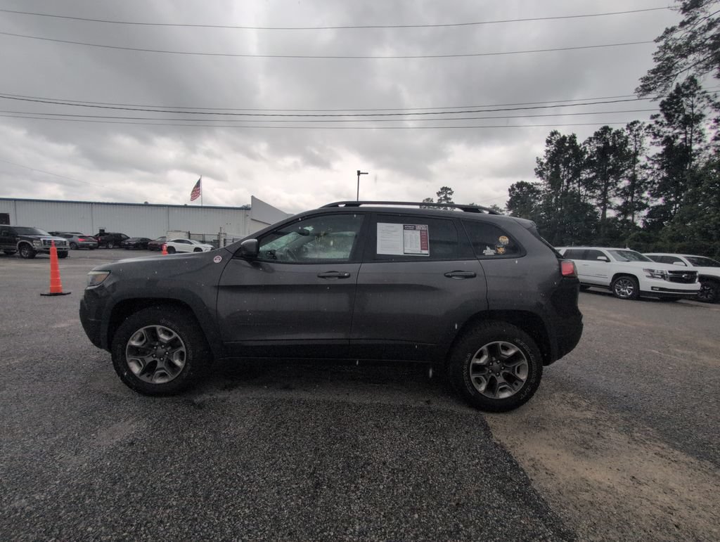Used 2019 Jeep Cherokee Trailhawk AWD/4WD image 5