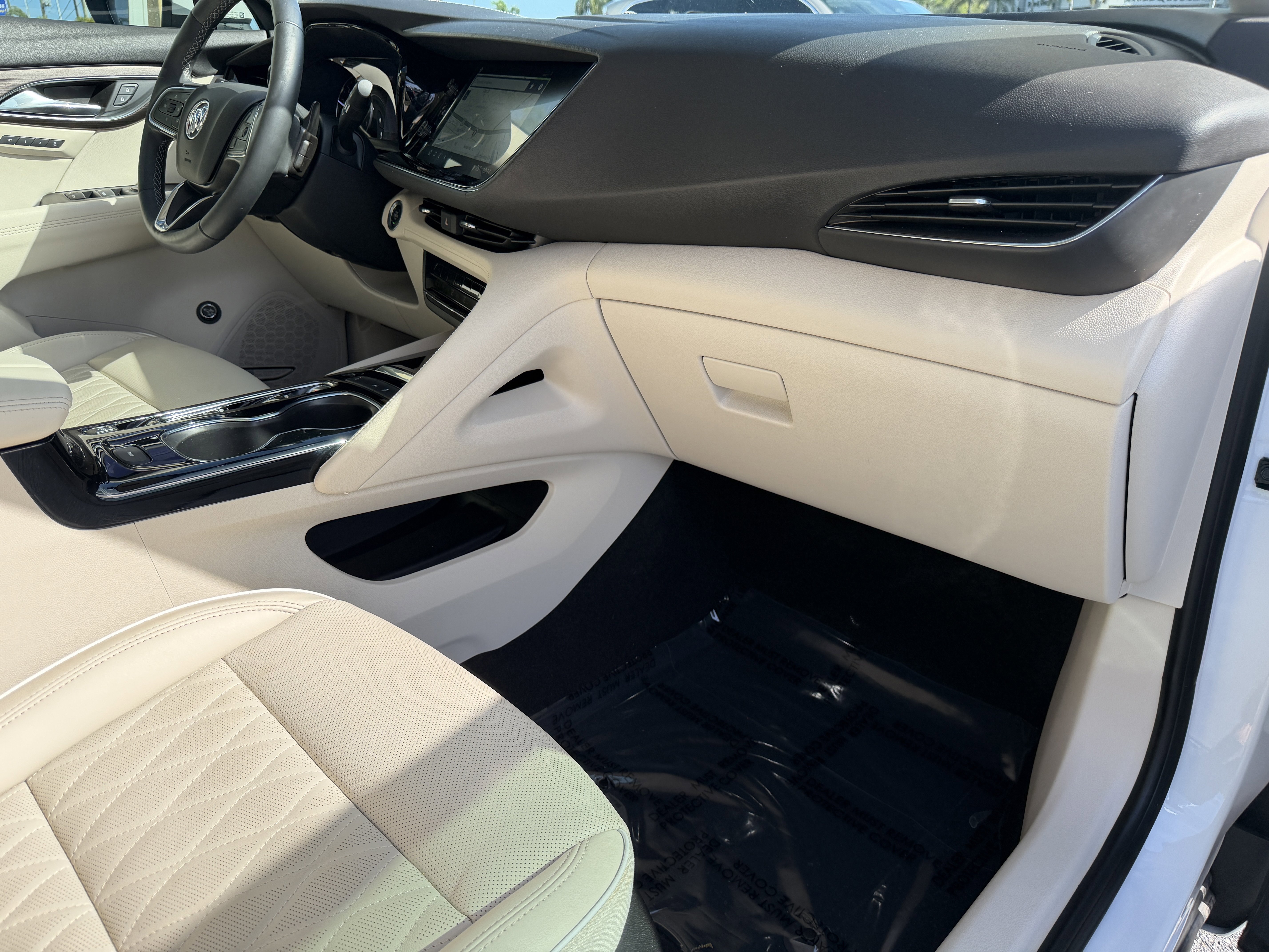 Used 2023 Buick Envision Avenir image 10