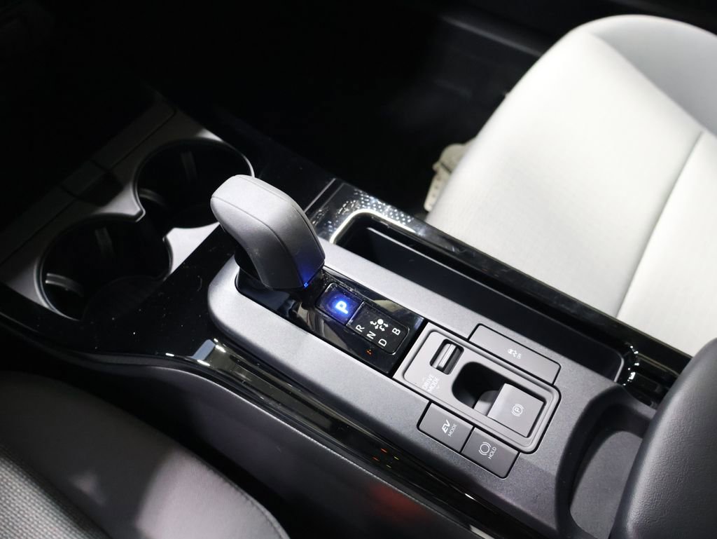 New 2026 Toyota Prius LE image 24