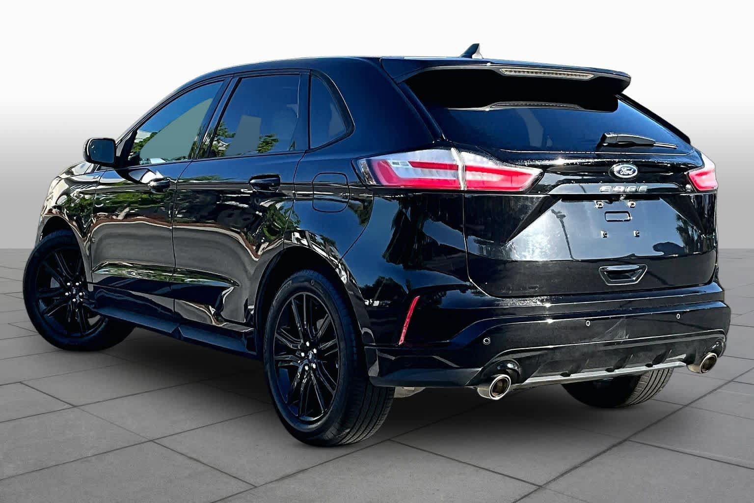Used 2021 Ford Edge ST-Line w/ Cargo Accessory Package FWD image 11