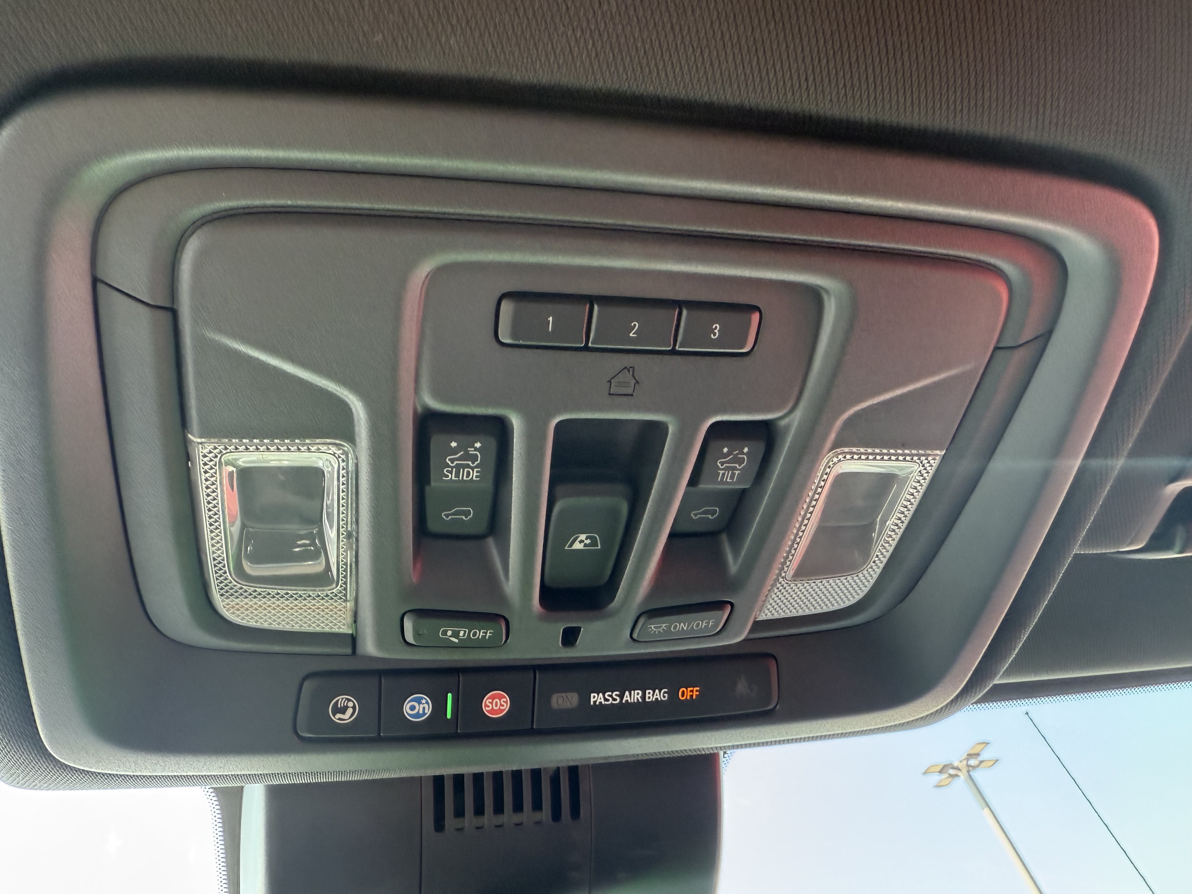 Used 2022 GMC Sierra 1500 AT4 w/ AT4 Premium Package AWD/4WD image 36