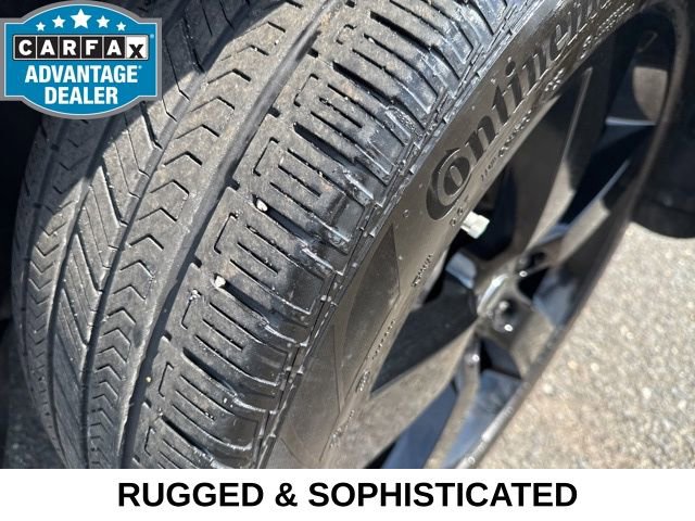Used 2023 Land Rover Defender 90 X-Dynamic SE AWD/4WD image 11