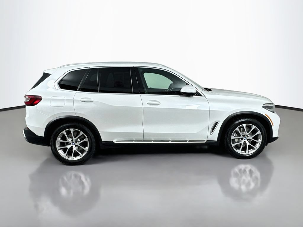 Used 2022 BMW X5 xDrive40i AWD/4WD image 5