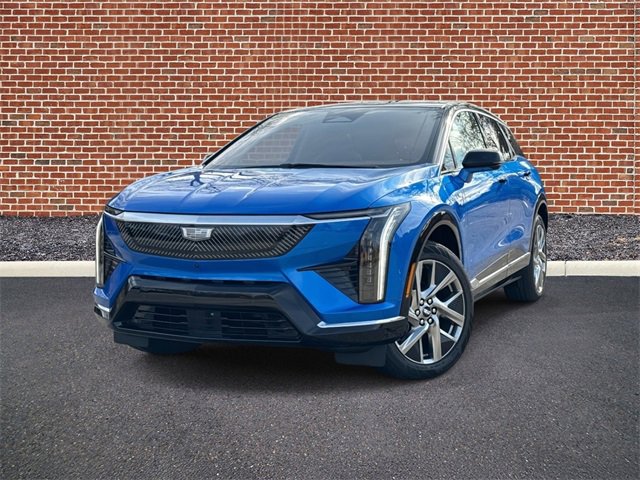 New 2026 Cadillac Optiq Luxury 1