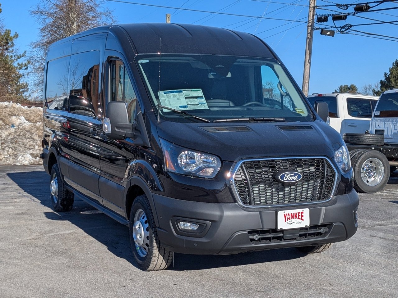 New 2026 Ford Transit 250 148 Medium Roof Extended AWD w/ Load Area Protection Package