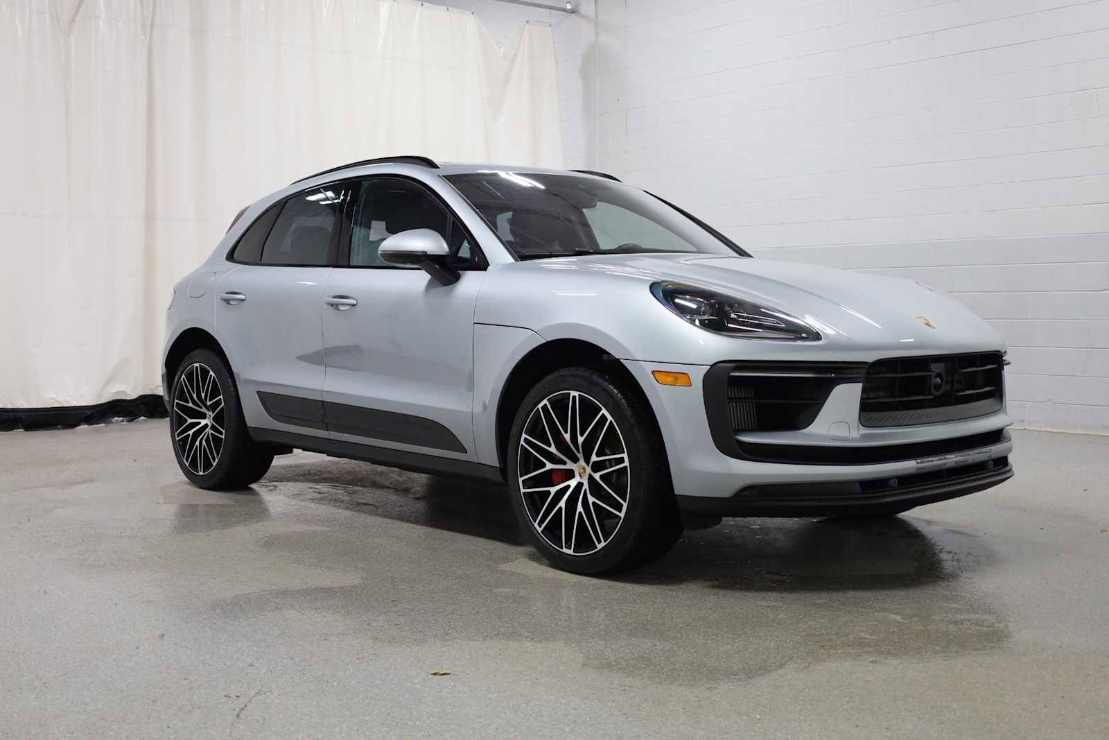 New 2026 Porsche Macan S image 13