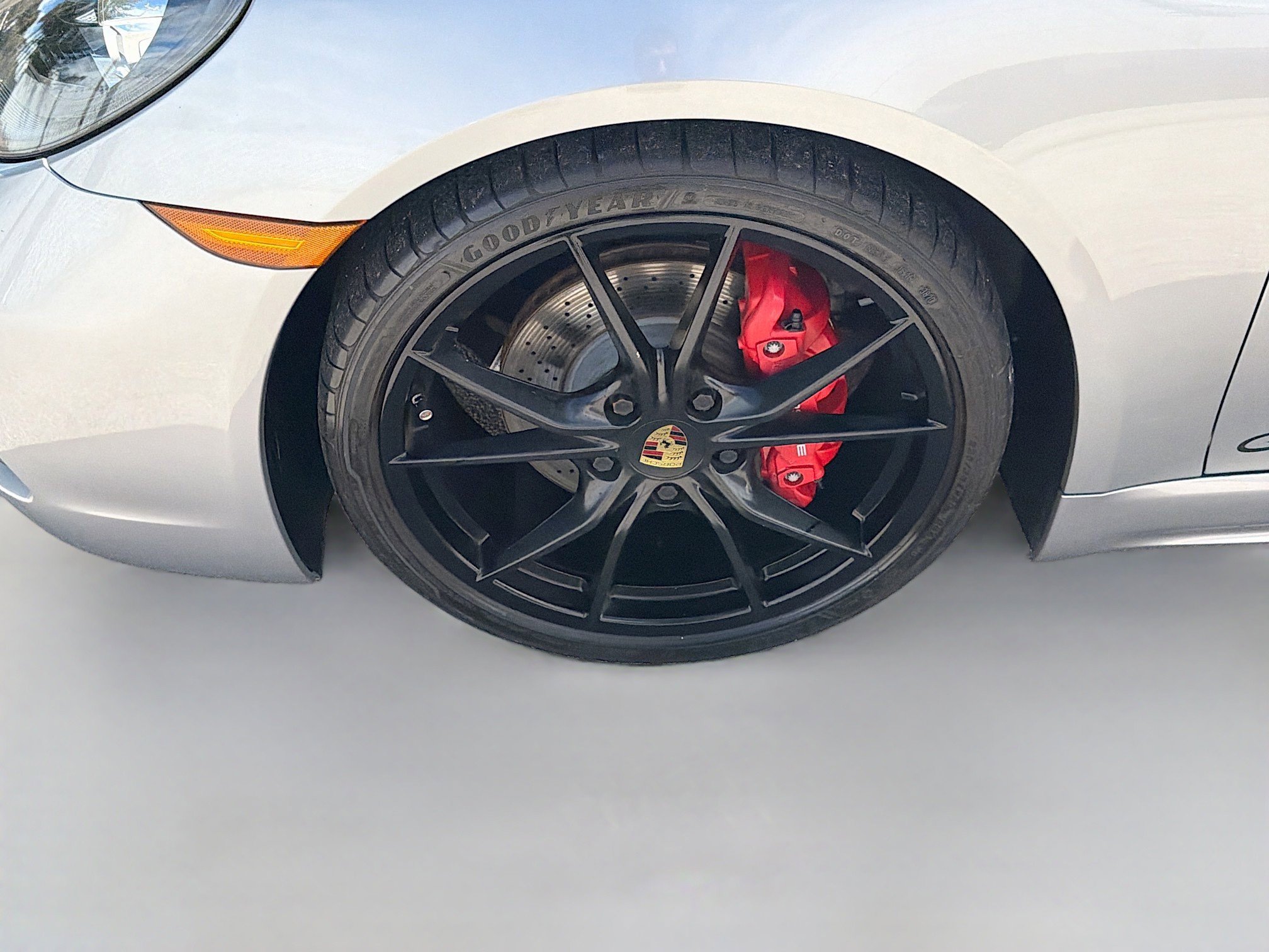 Used 2018 Porsche 718 Cayman GTS image 33