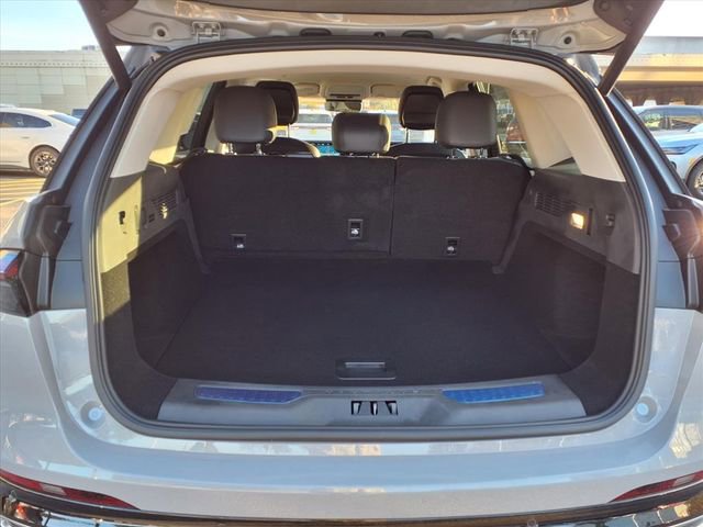 New 2026 Lincoln Nautilus Premier image 16