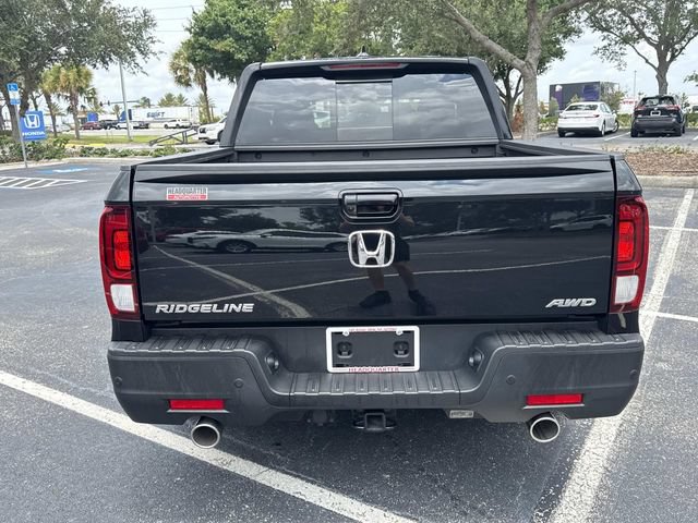 Certified 2022 Honda Ridgeline Black Edition image 5