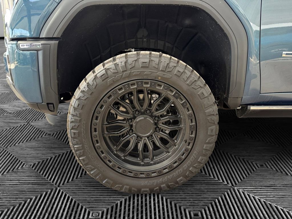 New 2025 GMC Sierra 2500 Denali w/ Denali Reserve Package image 9