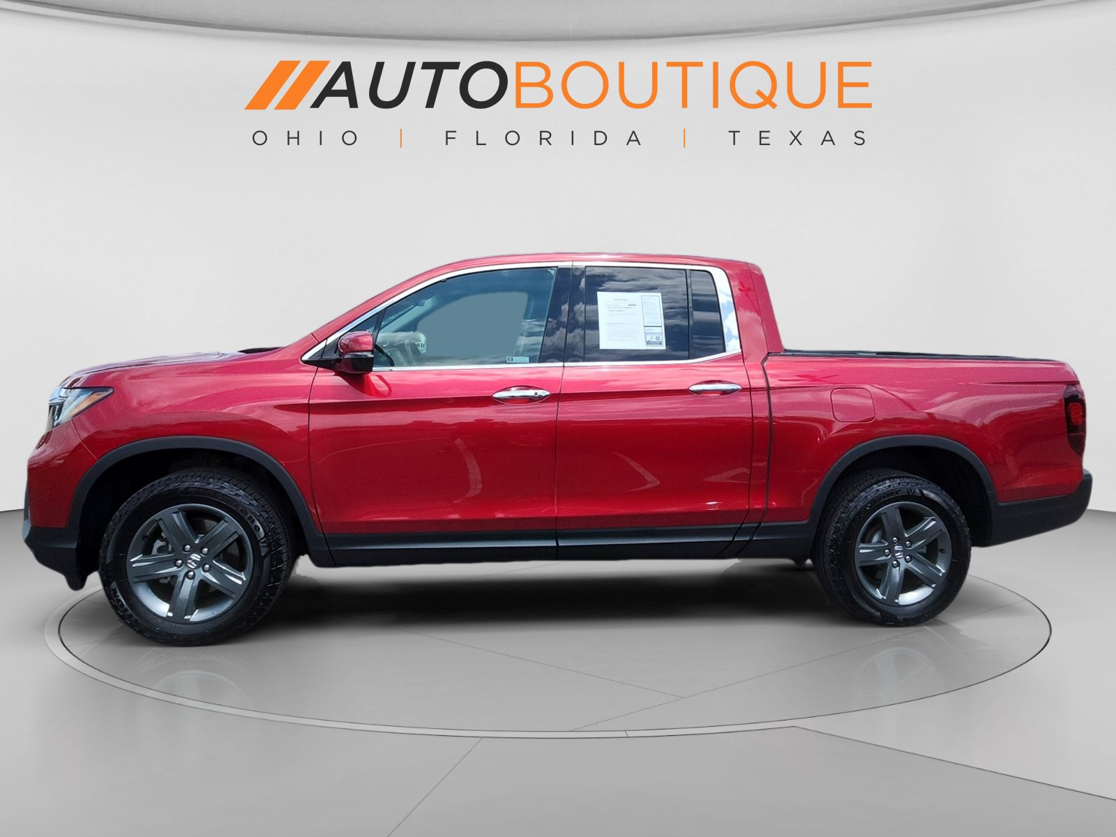 Used 2023 Honda Ridgeline RTL-E image 2