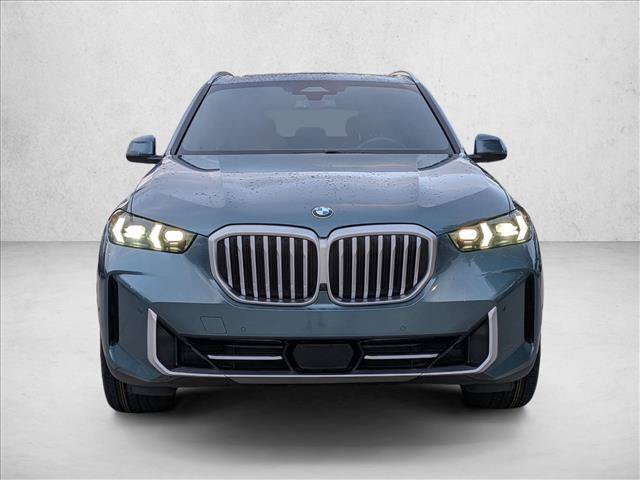 Used 2024 BMW X5 sDrive40i w/ Parking Assistance Package RWD image 2