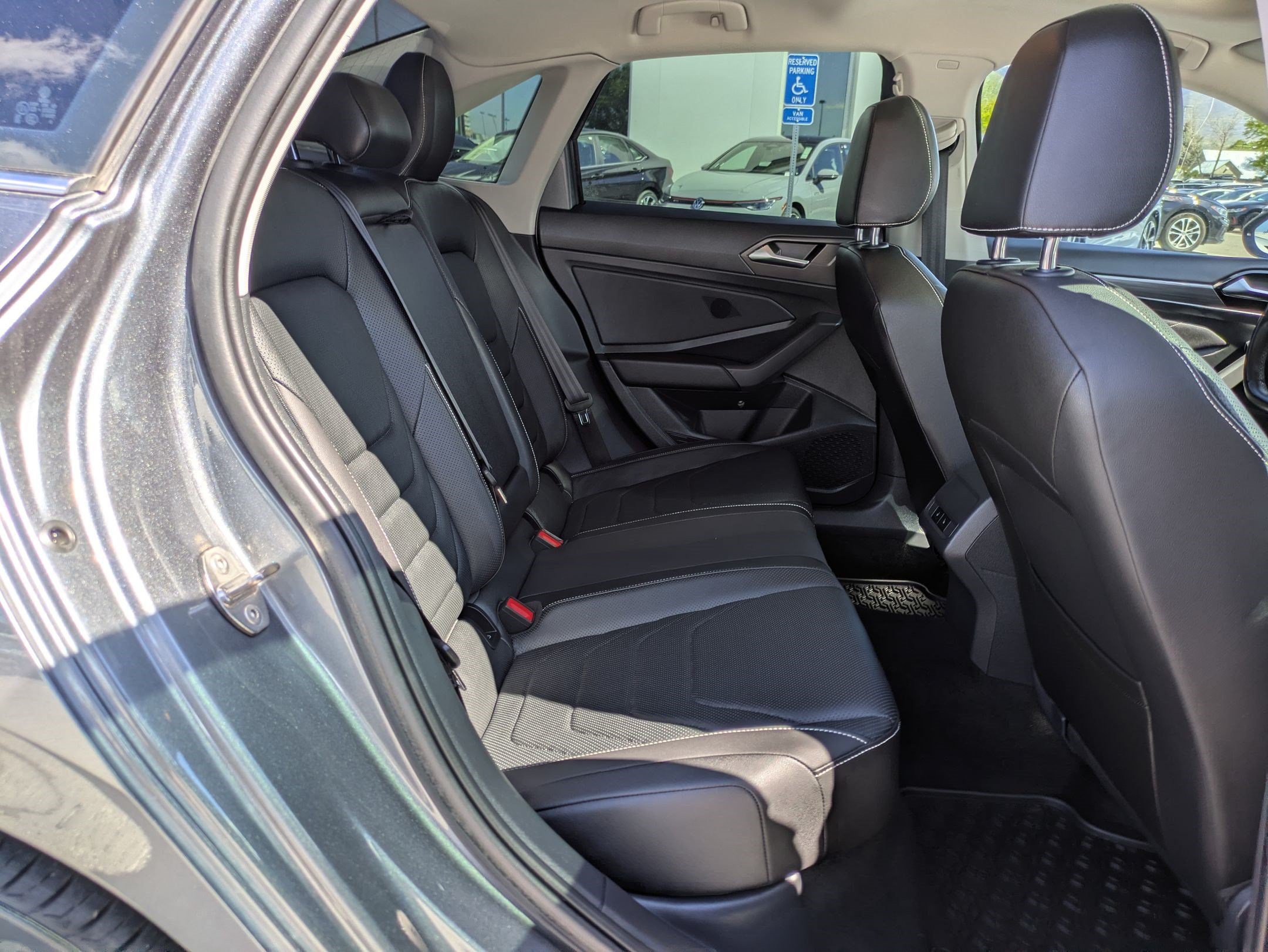 Used 2022 Volkswagen Jetta SEL FWD image 34