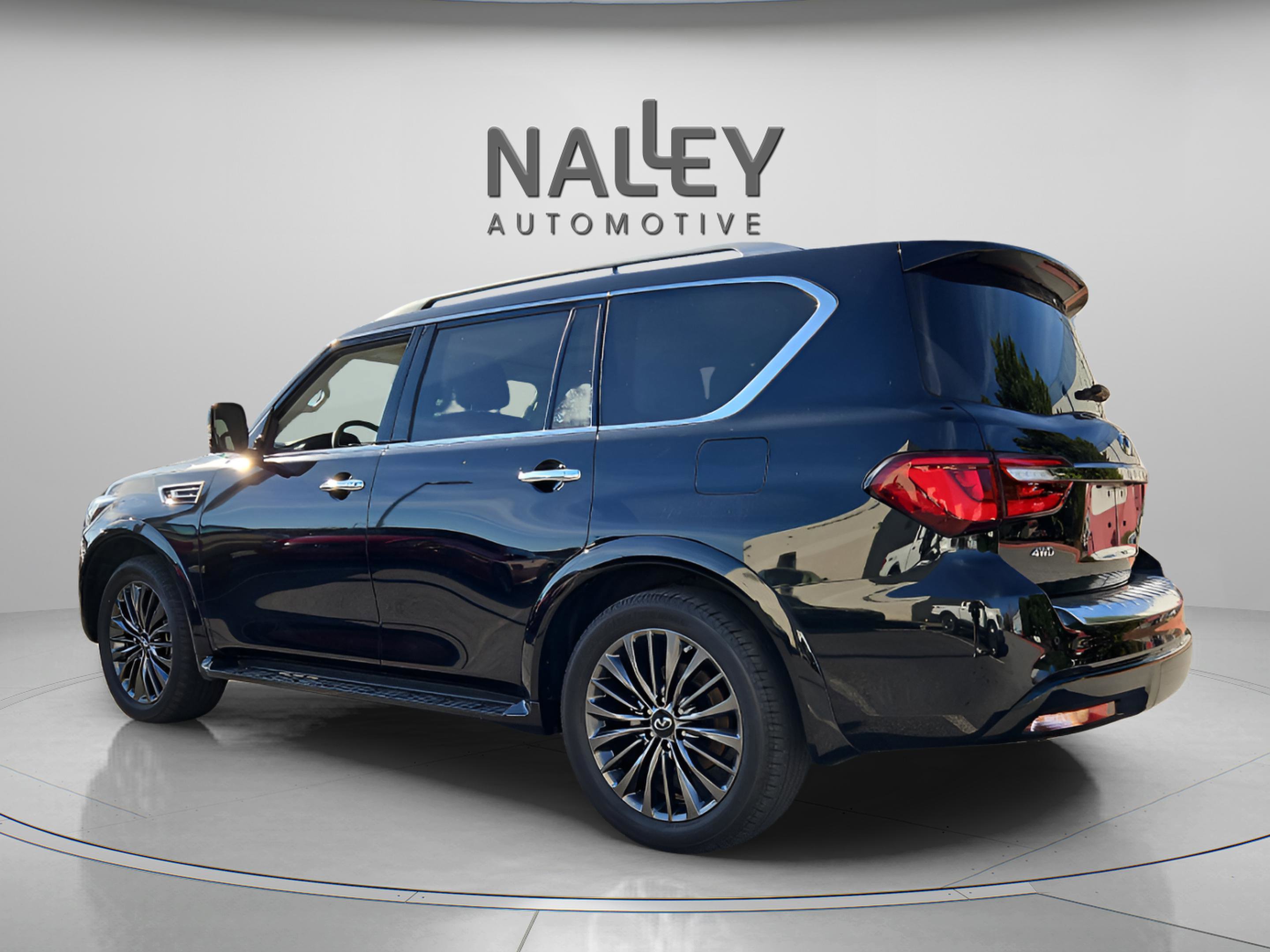 Used 2023 INFINITI QX80 Premium Select w/ Cargo Package image 3