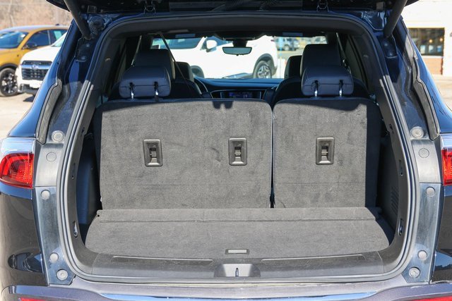 Used 2024 Buick Enclave Premium image 8