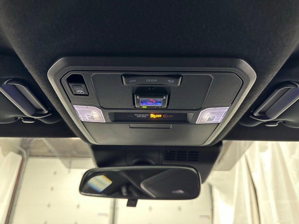 Used 2025 Toyota 4Runner TRD Off-Road image 38