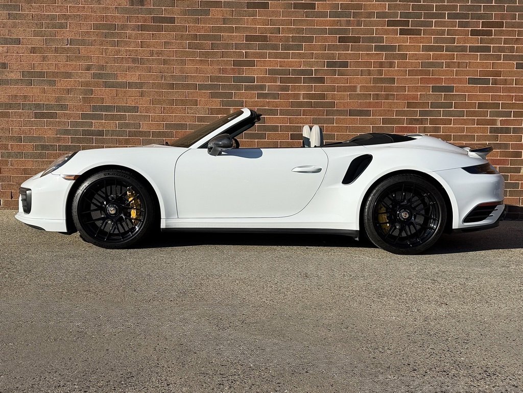 Certified 2019 Porsche 911 Turbo S image 2